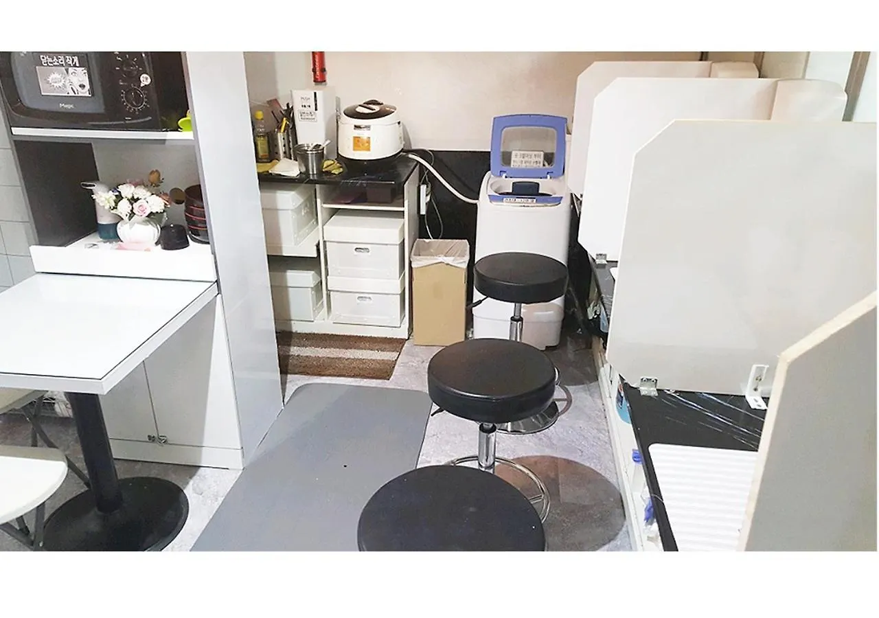 Capsule hotel Multi24 멀티 24 Hours Multi Room Motel Hotel Guest House A Incheon South Korea